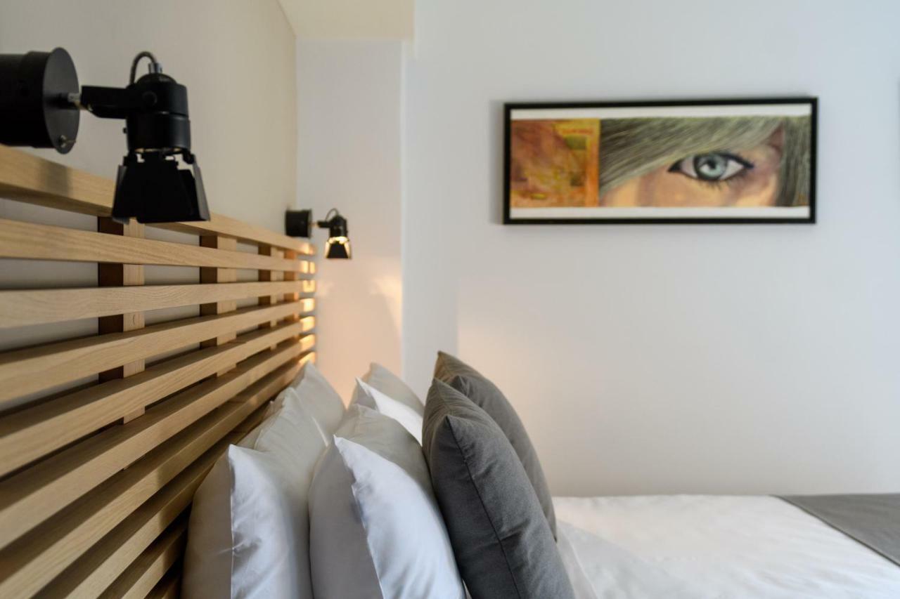 Fos Downtown Suites Athen Eksteriør bilde